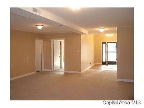 61 Circle Dr, Springfield, IL 62703 photo 6