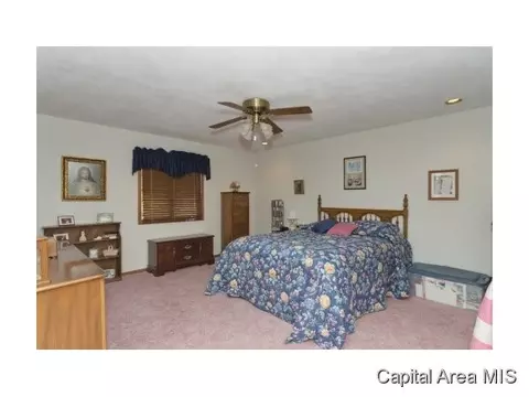 2000 Kickapoo Dr, Springfield, IL 62702 photo 13