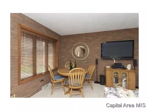 2000 Kickapoo Dr, Springfield, IL 62702 photo 10