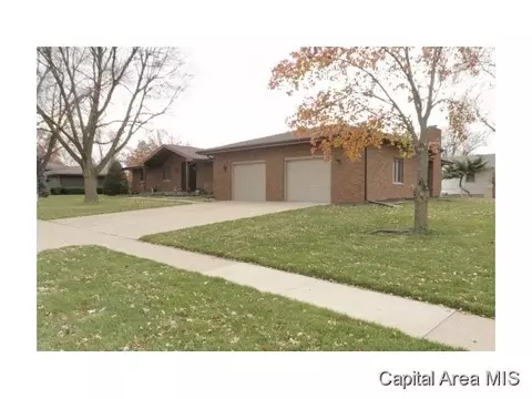 2000 Kickapoo Dr, Springfield, IL 62702 photo 2