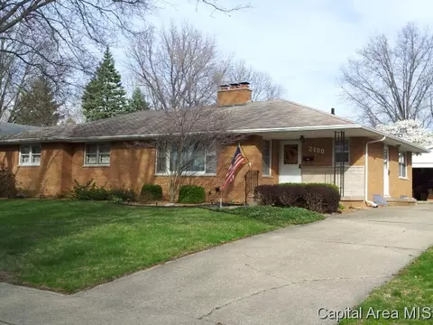 2400 Tamaroa, Springfield, IL 62702 photo 2