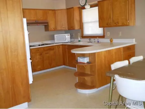 2400 Tamaroa, Springfield, IL 62702 photo 3