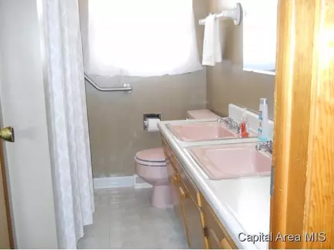 2400 Tamaroa, Springfield, IL 62702 photo 8