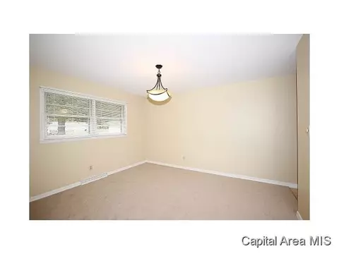 3154 Elmhurst Dr, Springfield, IL 62704 photo 7