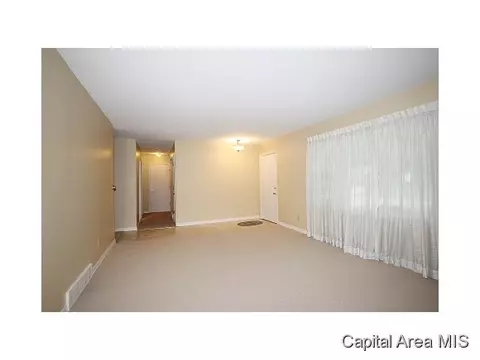 3154 Elmhurst Dr, Springfield, IL 62704 photo 10