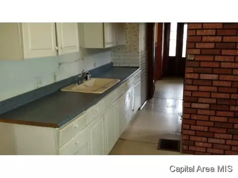319 W Mason, Springfield, IL 62702 photo 4