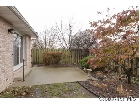 3507 Damyan Ct, Springfield, IL 62704 photo 2