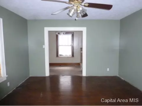 456 W Cook St, Springfield, IL 62704 photo 2