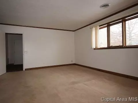 5 Boulder Point Dr, Springfield, IL 62711 photo 4