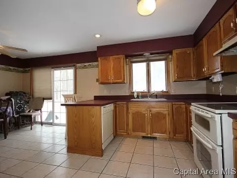 5 Boulder Point Dr, Springfield, IL 62711 photo 5
