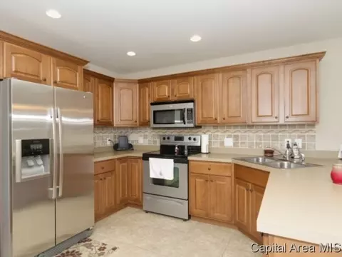 3205 Mackinaw Ln, Springfield, IL 62711 photo 8