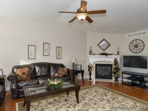3205 Mackinaw Ln, Springfield, IL 62711 photo 6