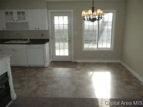 3900 Marie Dr, Springfield, IL 62707 photo 4