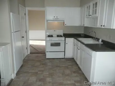 3900 Marie Dr, Springfield, IL 62707 photo 5
