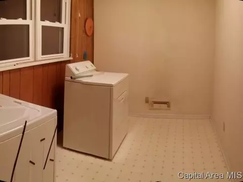2304 E Sangamon, Springfield, IL 62702 photo 8