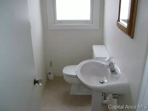 2334 S 8th St, Springfield, IL 62703 photo 7