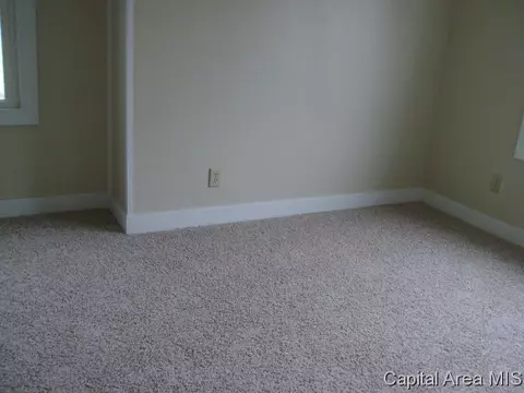 2334 S 8th St, Springfield, IL 62703 photo 6