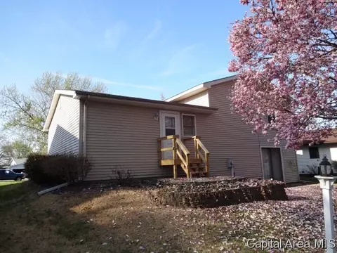 18 Champlain Dr, Springfield, IL 62707 photo 3
