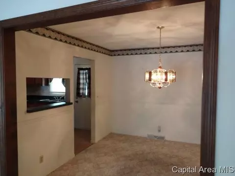18 Champlain Dr, Springfield, IL 62707 photo 7