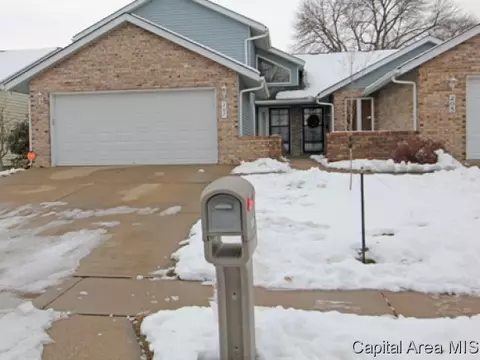 207 Astoria, Springfield, IL 62704 photo 1
