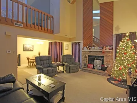 207 Astoria, Springfield, IL 62704 photo 2