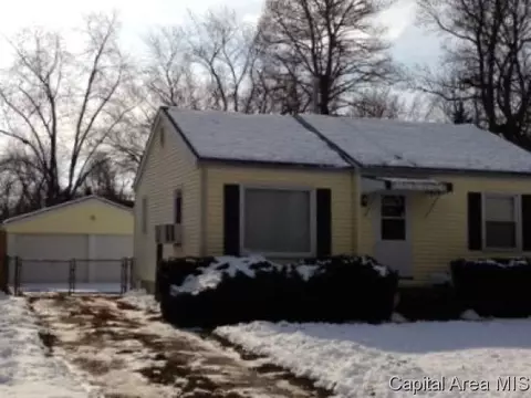 2000 Lee St, Springfield, IL 62703 photo 2