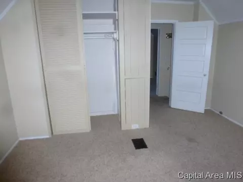1924 S 1st St, Springfield, IL 62704 photo 9