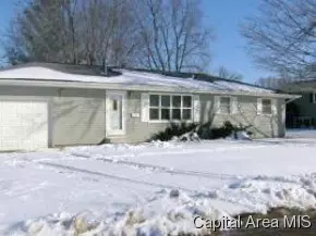 203 N Cedar, Abingdon, IL 61410 photo 2