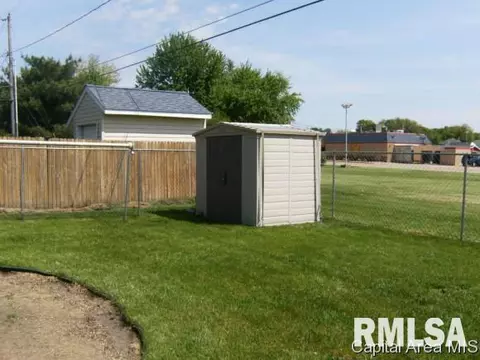 306 W Memorial, Abingdon, IL 61410 photo 16