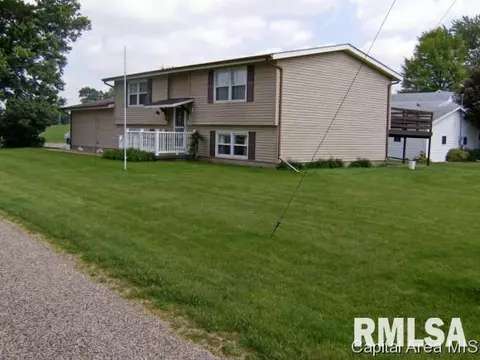 101 S Snapp, Abingdon, IL 61410 photo 2
