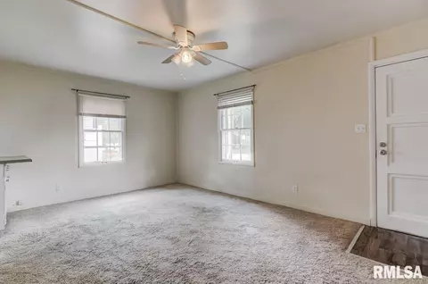 14 Reed Ct, Springfield, IL 62704 photo 2