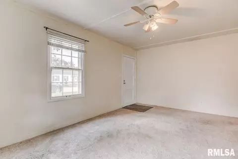 14 Reed Ct, Springfield, IL 62704 photo 5