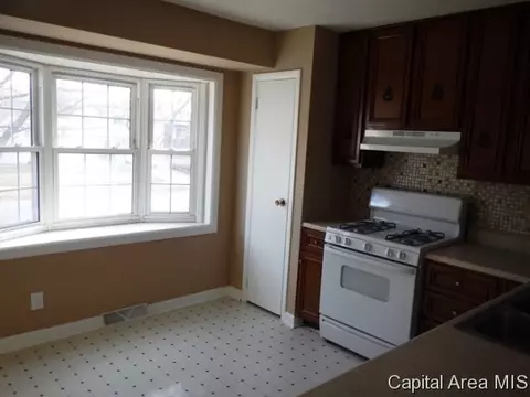 1833 Denton St, Springfield, IL 62702 photo 12