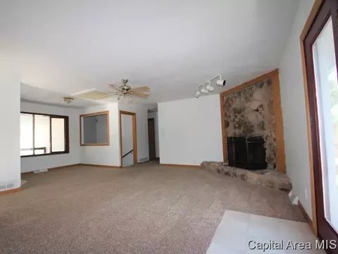 798 Kamm Rd, Springfield, IL 62707 photo 6