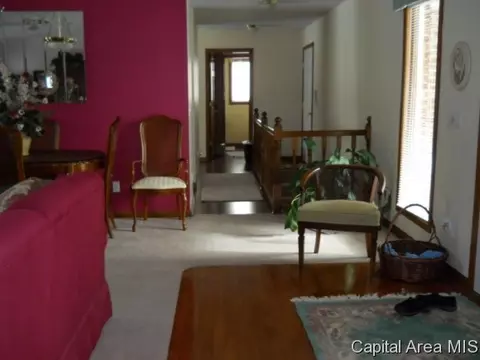 1413 James, Springfield, IL 62703 photo 3