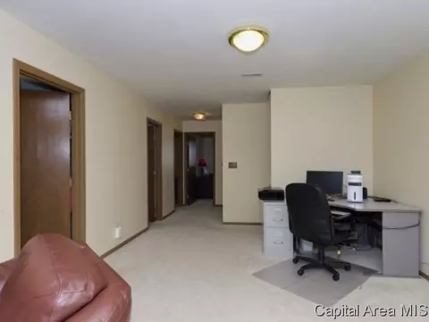 1105 Old Crows Way, Springfield, IL 62712 photo 10