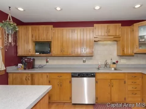 224 Cranmer Dr, Springfield, IL 62704 photo 8