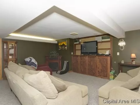 224 Cranmer Dr, Springfield, IL 62704 photo 6