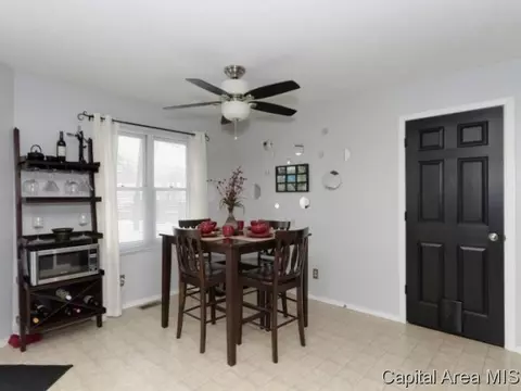 5209 Carlton Dr, Springfield, IL 62703 photo 7