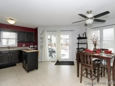 5209 Carlton Dr, Springfield, IL 62703 photo 5