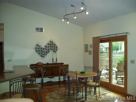 2225 Harbor Lndg, Springfield, IL 62712 photo 8