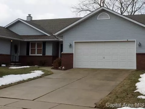 109 Astoria Rd, Springfield, IL 62704 photo 1