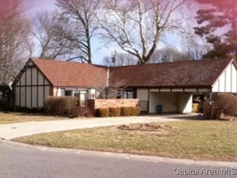 69 Lambert Ln, Springfield, IL 62704 photo 2