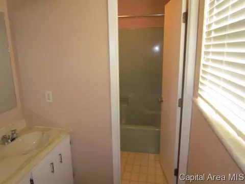 108 Venus Villa, Springfield, IL 62703 photo 14