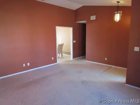 108 Venus Villa, Springfield, IL 62703 photo 8
