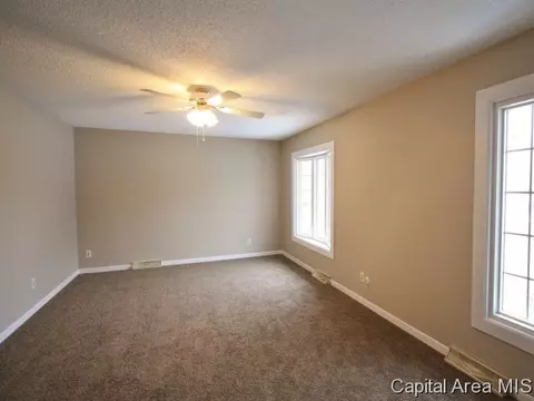 445 Armor, Springfield, IL 62704 photo 2