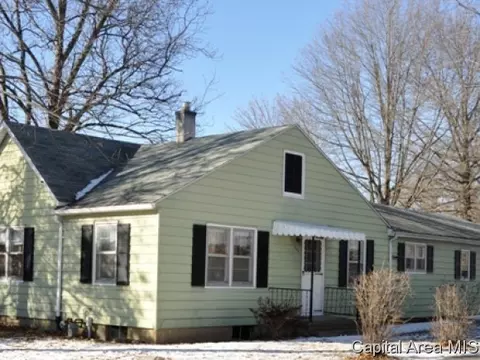 321 E Spaulding St, Riverton, IL 62561 photo 1