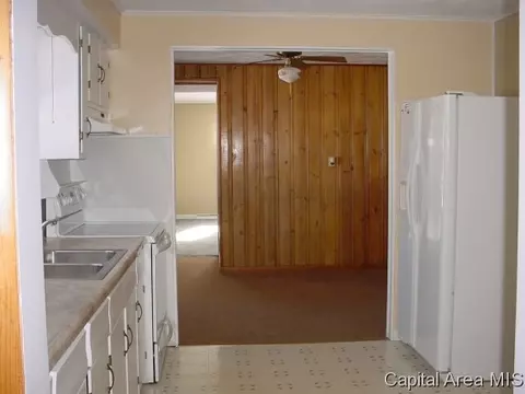 321 E Spaulding St, Riverton, IL 62561 photo 7