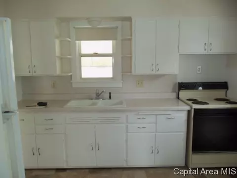 1223 N Rutledge St, Springfield, IL 62702 photo 4