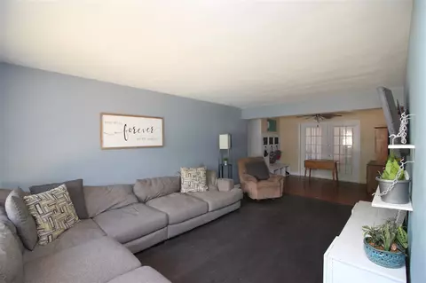 18 Stelte Ln, Springfield, IL 62702 photo 2